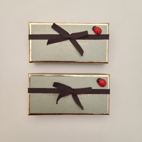 *** FREE *** w/ any purchase: Van Cleef & Arpels Empty Chocolate Box x2 - Picture 1 of 4